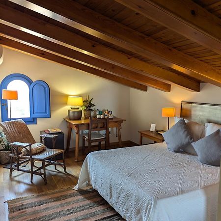Hostal De La Placa - Hotel Boutique カブリルス エクステリア 写真