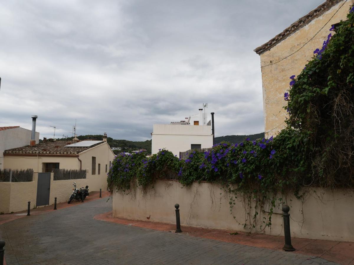 Hostal De La Placa - Hotel Boutique カブリルス エクステリア 写真