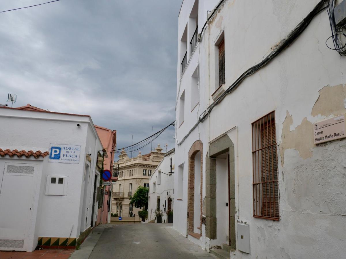 Hostal De La Placa - Hotel Boutique カブリルス エクステリア 写真