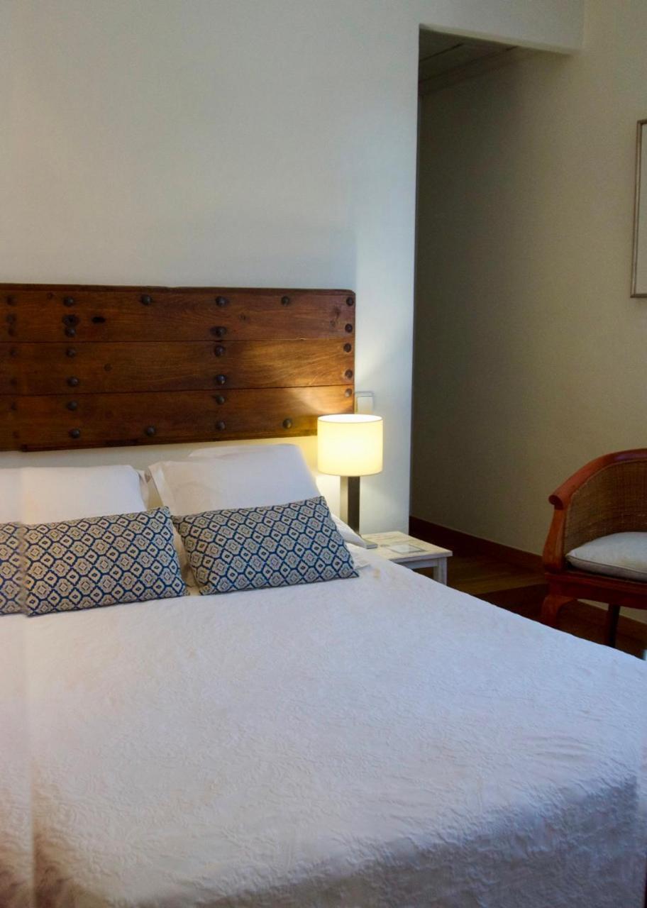 Hostal De La Placa - Hotel Boutique カブリルス エクステリア 写真