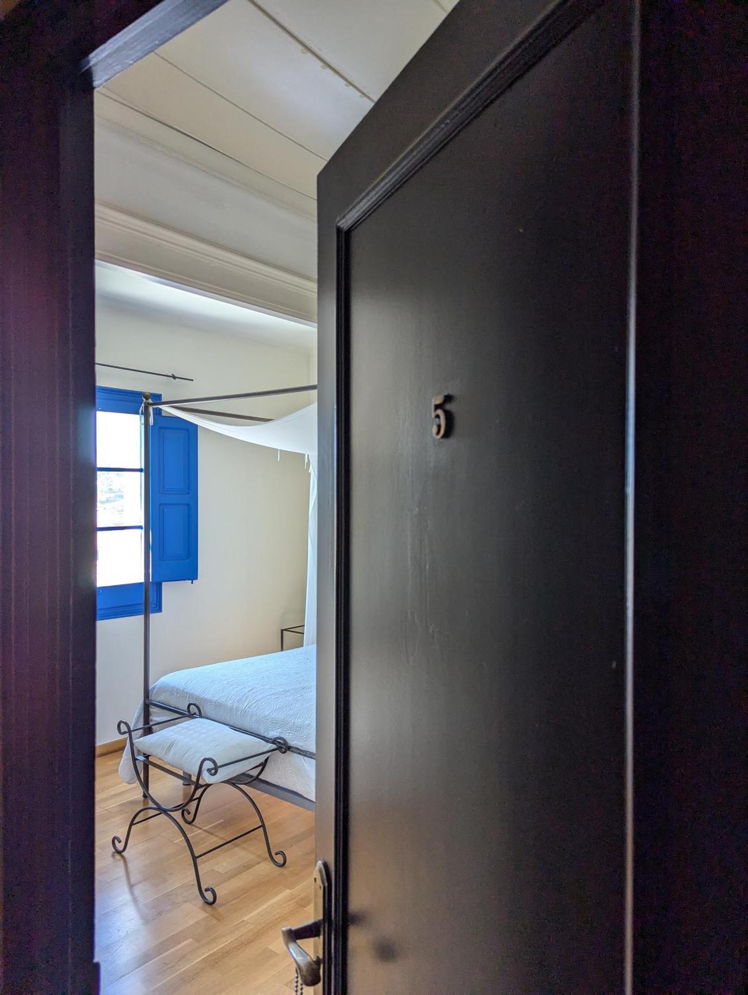 Hostal De La Placa - Hotel Boutique カブリルス エクステリア 写真