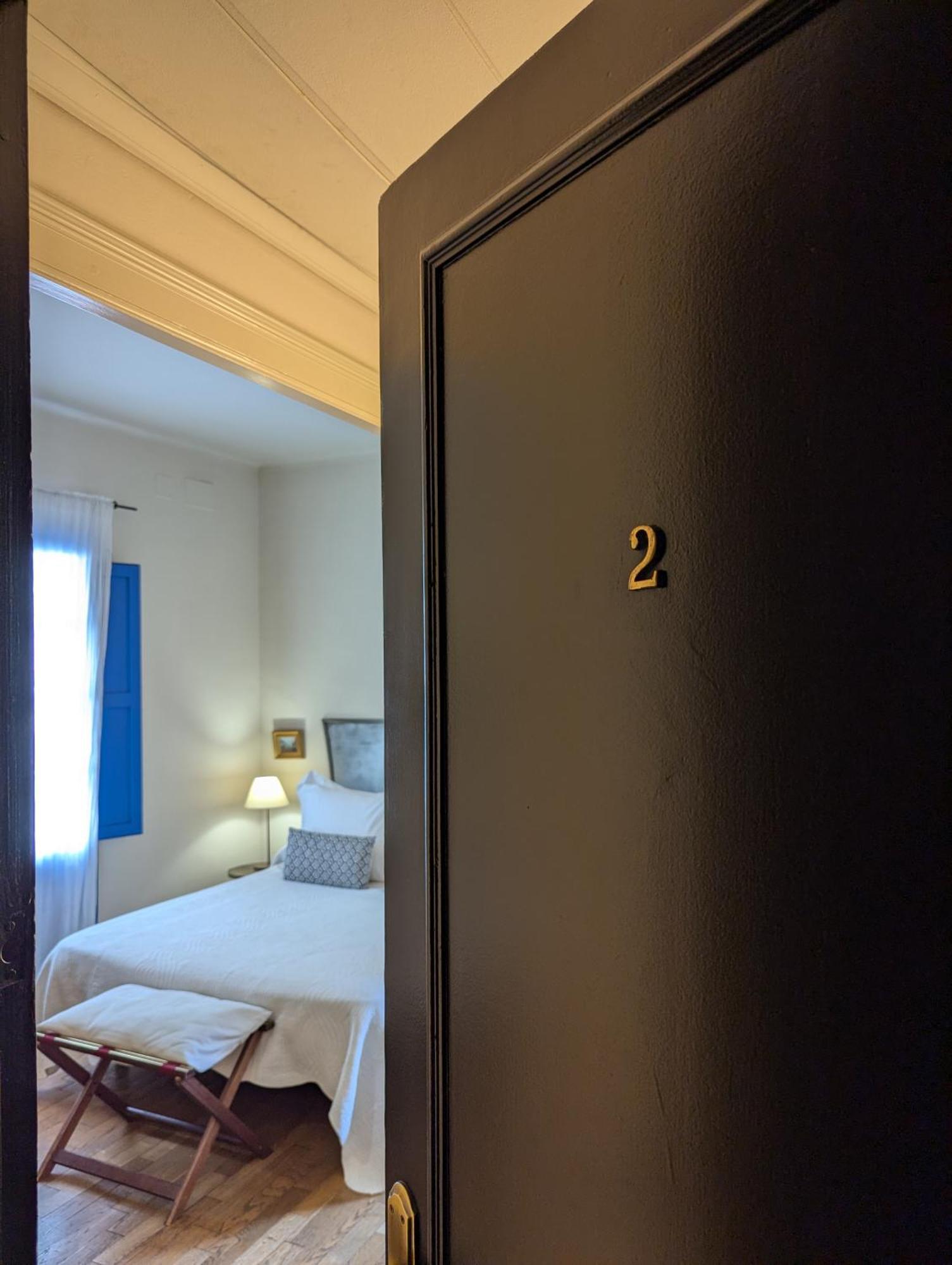 Hostal De La Placa - Hotel Boutique カブリルス エクステリア 写真