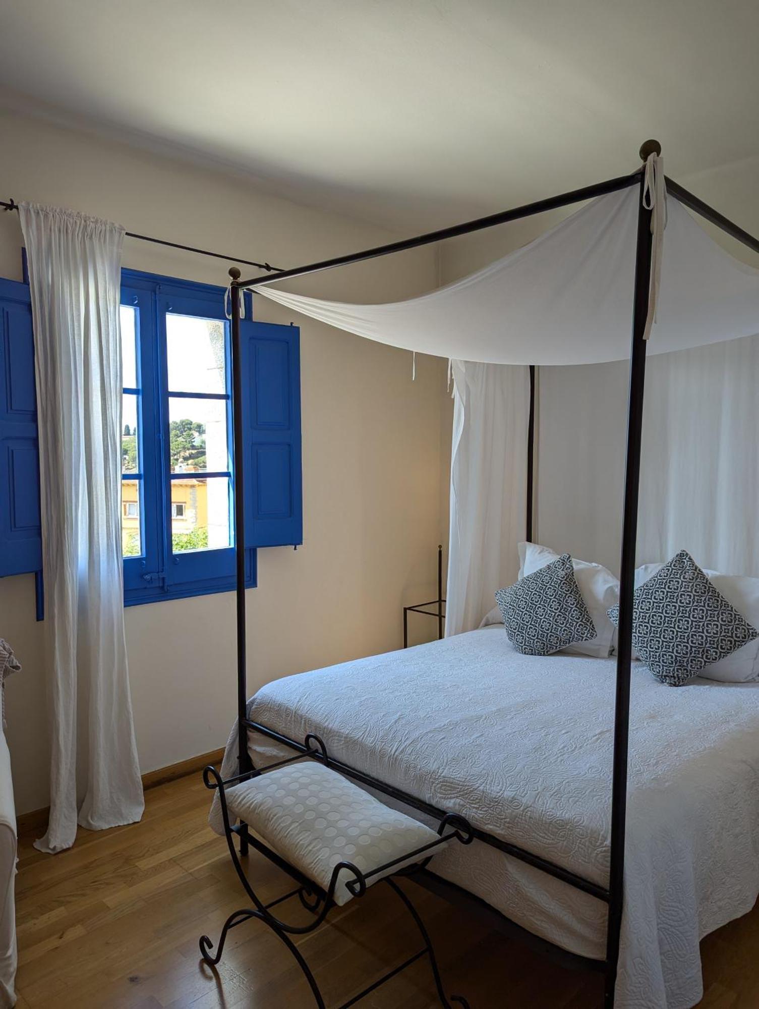 Hostal De La Placa - Hotel Boutique カブリルス エクステリア 写真